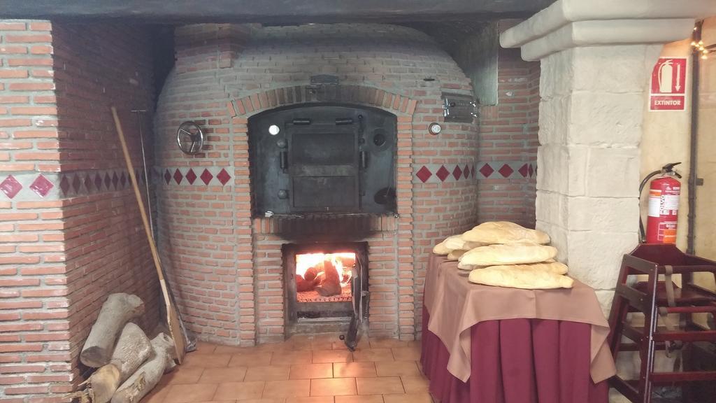 Hotel La Brasa Vélez de Benaudalla Exterior foto